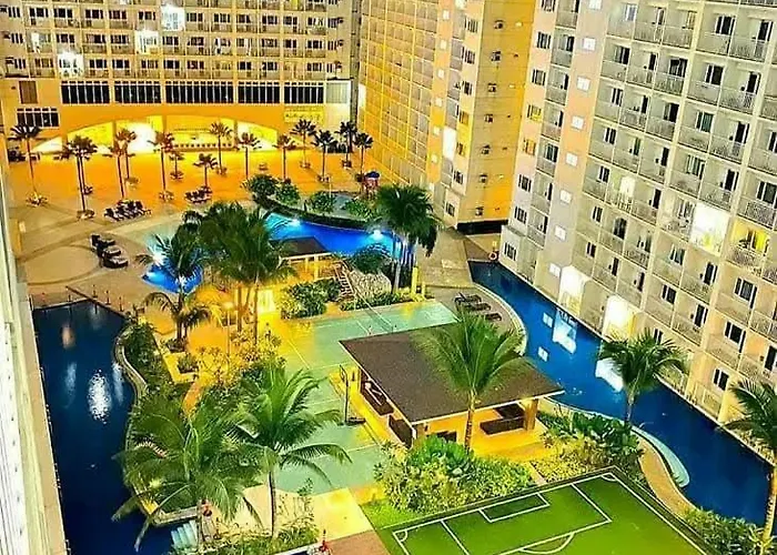 Velour 4* Manila
